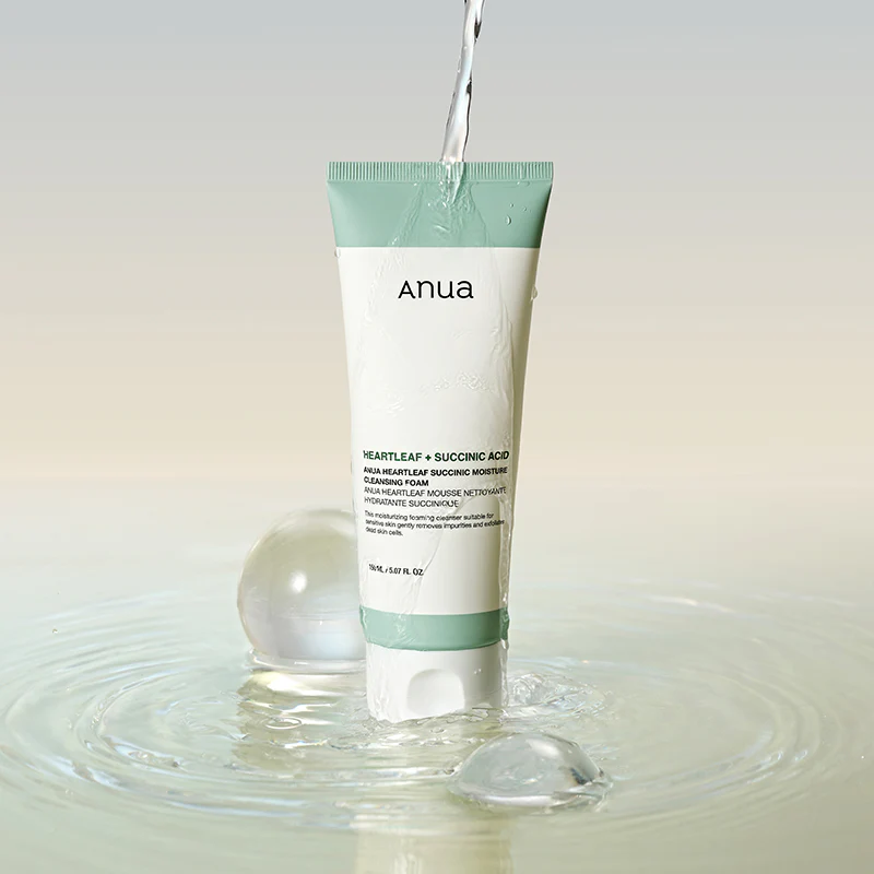 Heartleaf Succinic Moisture Cleansing Foam - Image 4